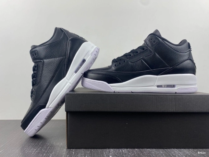 Bmlin 3 Retro Jordan (2016) 136064-020 Cyber Monday 0819